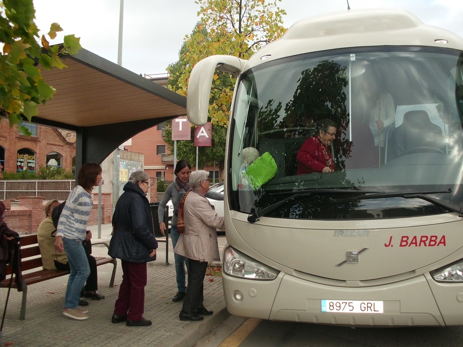 Autocar d'excursió al Montseny